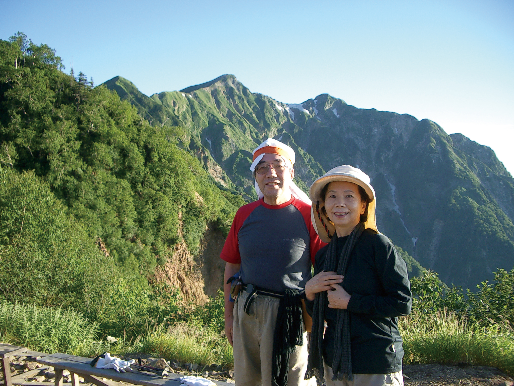 鹿島槍が岳(冷た池山荘）表紙